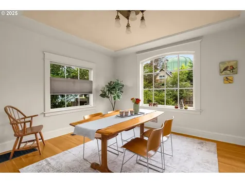 1925 NE Crane Street Portland OR 97211