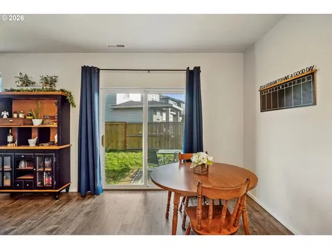 478 Greencrest Street NE Salem OR 97301