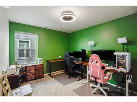 478 Greencrest Street NE Salem OR 97301