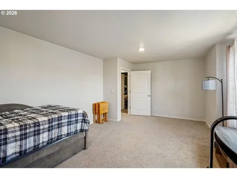 478 Greencrest Street NE Salem OR 97301
