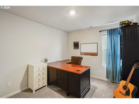 478 Greencrest Street NE Salem OR 97301