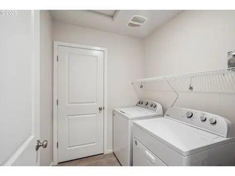 478 Greencrest Street NE Salem OR 97301