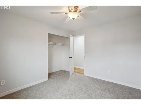 4008 E Aquarius Boulevard Newberg OR 97132