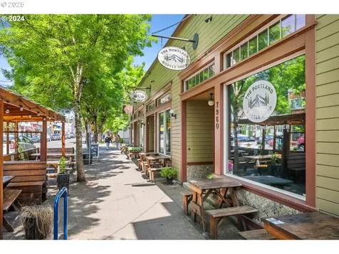 714 SE Spokane Street Portland OR 97202