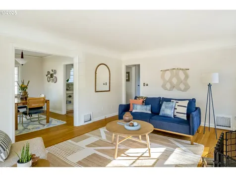 3532 SE Franklin Street Portland OR 97202