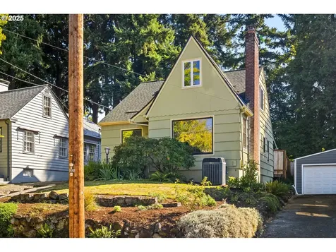3532 SE Franklin Street Portland OR 97202