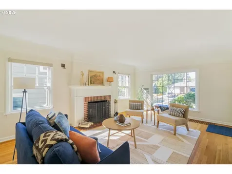 3532 SE Franklin Street Portland OR 97202