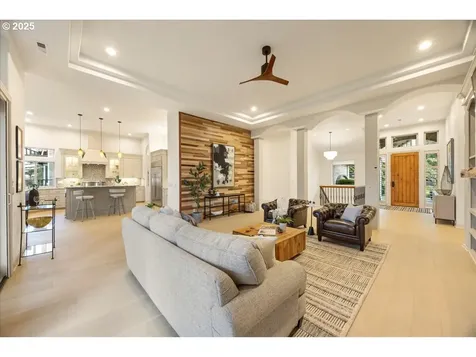 10319 SE Crescent Ridge Loop Happy Valley OR 97086