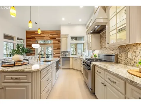 10319 SE Crescent Ridge Loop Happy Valley OR 97086