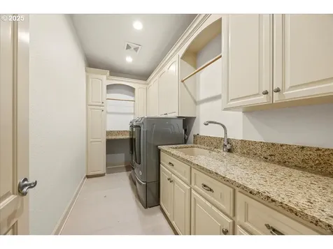 10319 SE Crescent Ridge Loop Happy Valley OR 97086
