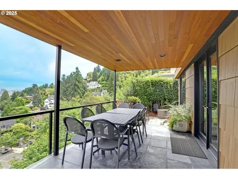 724 NW Albemarle Terrace Portland OR 97210