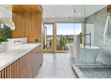 724 NW Albemarle Terrace Portland OR 97210