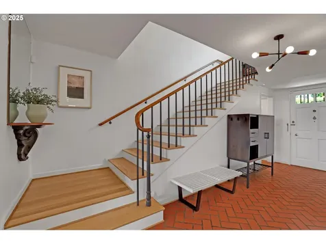 724 NW Albemarle Terrace Portland OR 97210