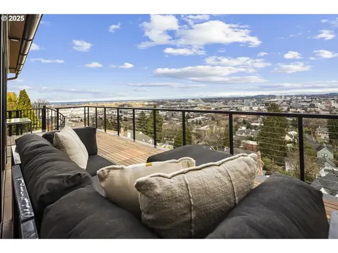 724 NW Albemarle Terrace Portland OR 97210