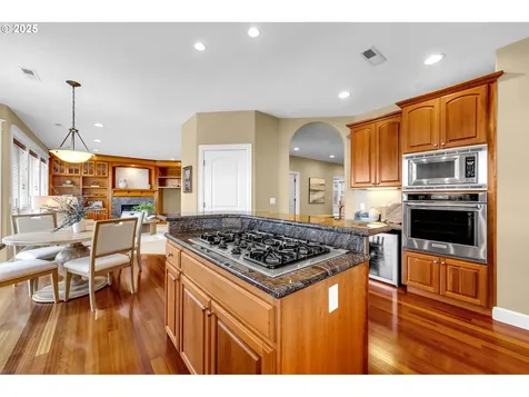 3417 NW Dahlia Drive Camas WA 98607