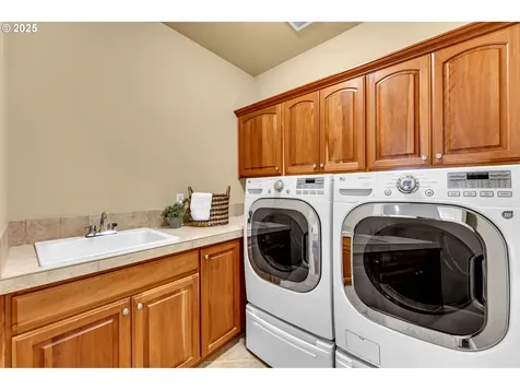 3417 NW Dahlia Drive Camas WA 98607