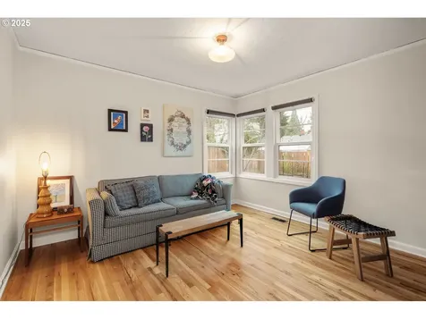 4215 NE 57th Avenue Portland OR 97218
