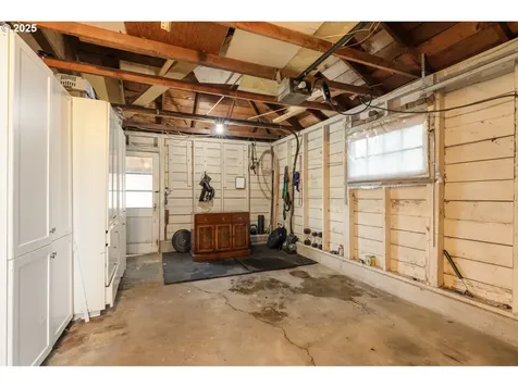 4215 NE 57th Avenue Portland OR 97218