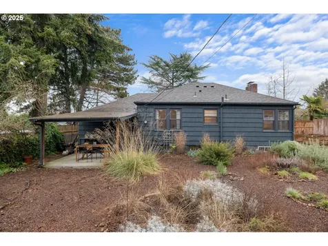 4215 NE 57th Avenue Portland OR 97218