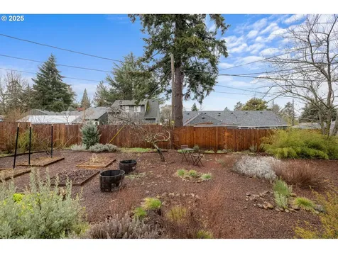 4215 NE 57th Avenue Portland OR 97218