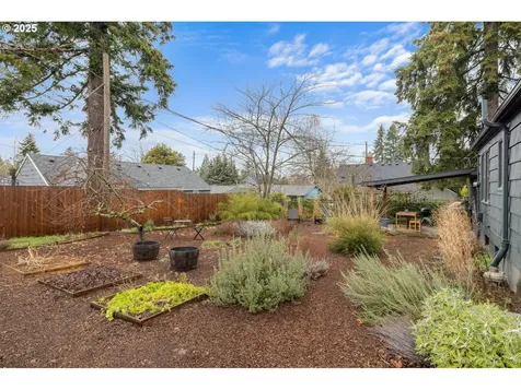 4215 NE 57th Avenue Portland OR 97218
