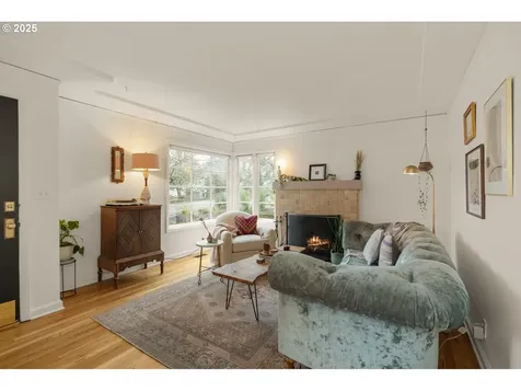 4215 NE 57th Avenue Portland OR 97218