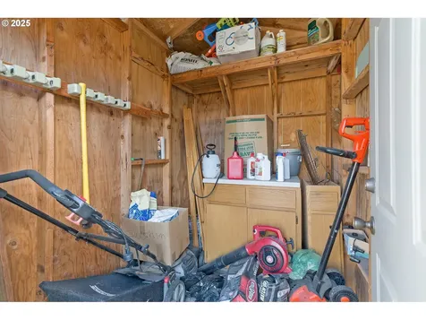 21238 SW Dana Court Beaverton OR 97003