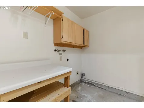 21238 SW Dana Court Beaverton OR 97003