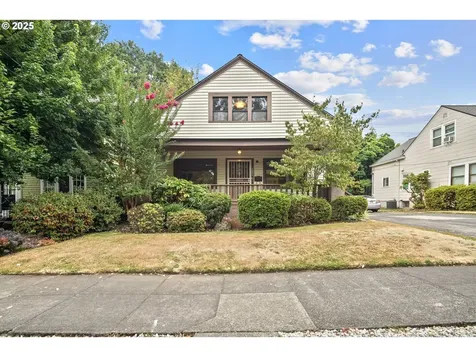 4006 NE Flanders Street Portland OR 97232