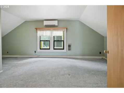 4006 NE Flanders Street Portland OR 97232