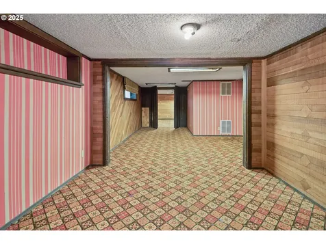 4006 NE Flanders Street Portland OR 97232