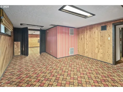 4006 NE Flanders Street Portland OR 97232