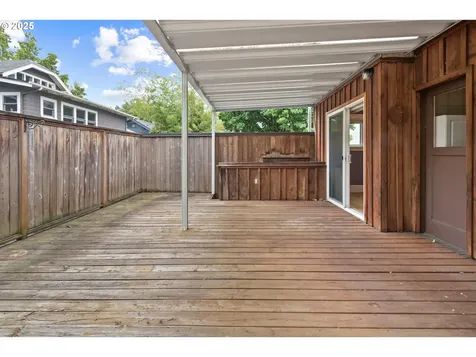 4006 NE Flanders Street Portland OR 97232