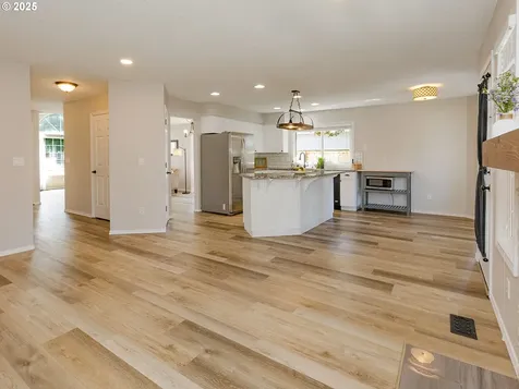 3514 NE 161st Avenue Vancouver WA 98682