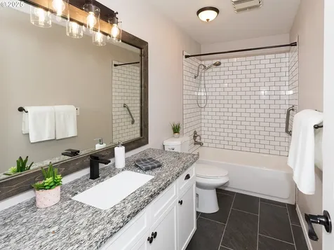 3514 NE 161st Avenue Vancouver WA 98682