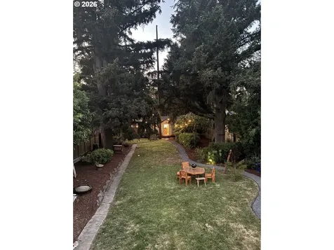 7811 NE Prescott Street Portland OR 97218