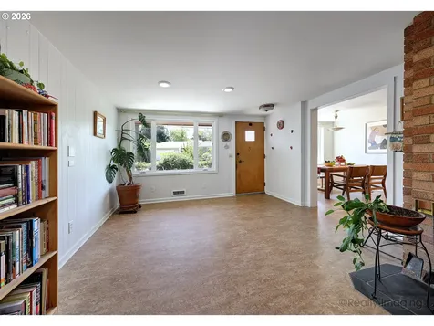 7811 NE Prescott Street Portland OR 97218