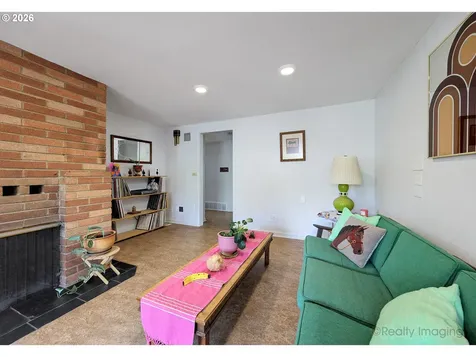 7811 NE Prescott Street Portland OR 97218