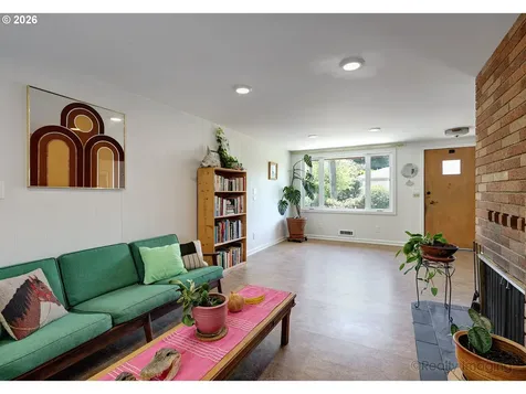 7811 NE Prescott Street Portland OR 97218