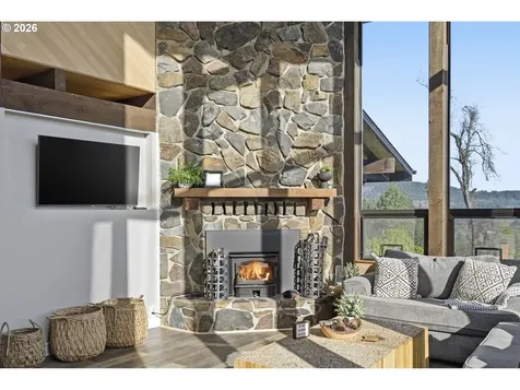 31149 Camas Swale Road Creswell OR 97426