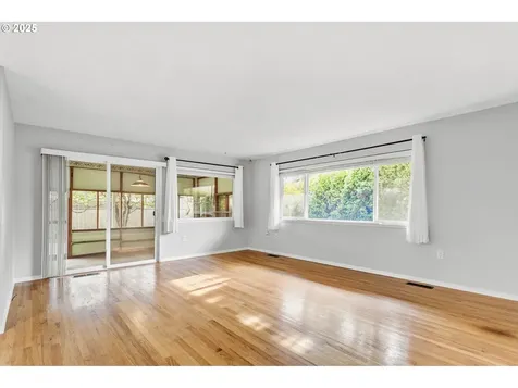 15420 SW Royalty Parkway Portland OR 97224