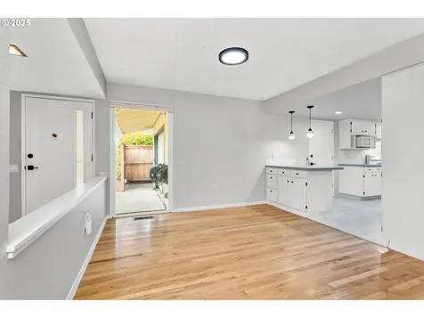 15420 SW Royalty Parkway Portland OR 97224