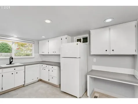 15420 SW Royalty Parkway Portland OR 97224