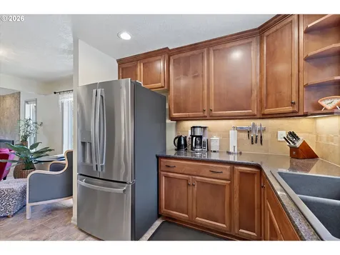 18205 Stonewood Drive Gladstone OR 97027