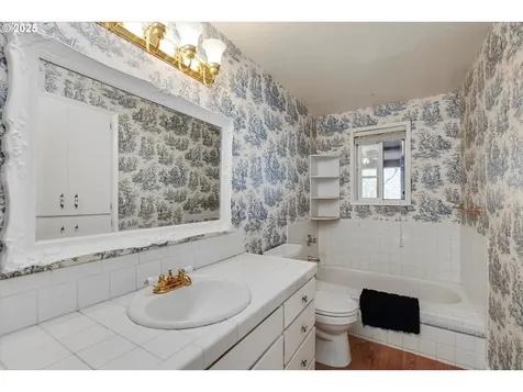 1480 Short Street West Linn OR 97068