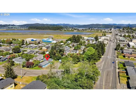 1955 Maple Street North Bend OR 97459