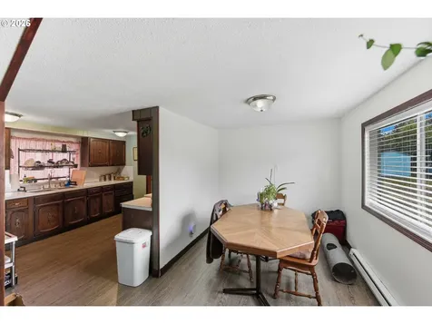 1955 Maple Street North Bend OR 97459