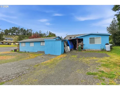 1955 Maple Street North Bend OR 97459