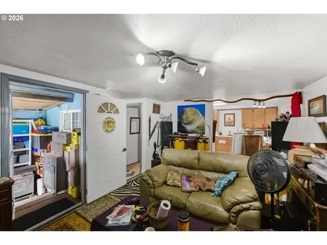1955 Maple Street North Bend OR 97459