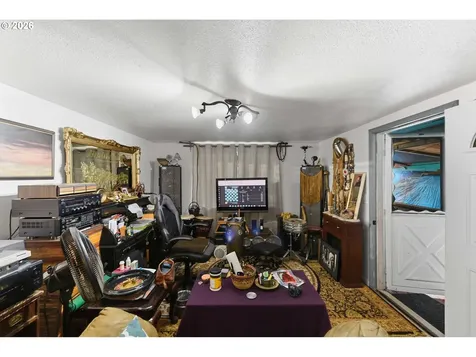 1955 Maple Street North Bend OR 97459